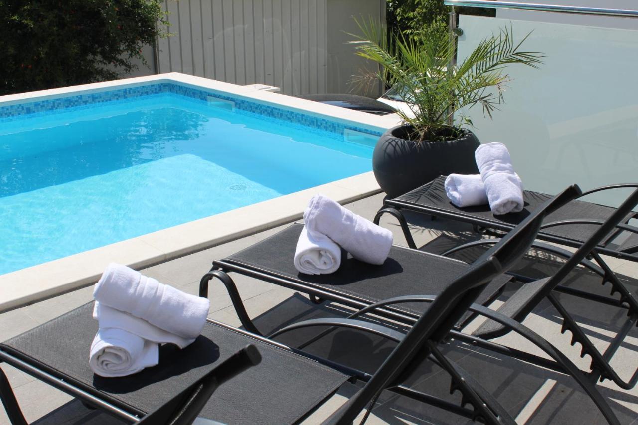 Apartment Antoni 2 โปดสตรานา ภายนอก รูปภาพ